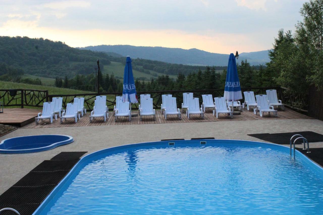 Bieszczadzkie Wrota Lasu Hotel Steznica  Exterior photo